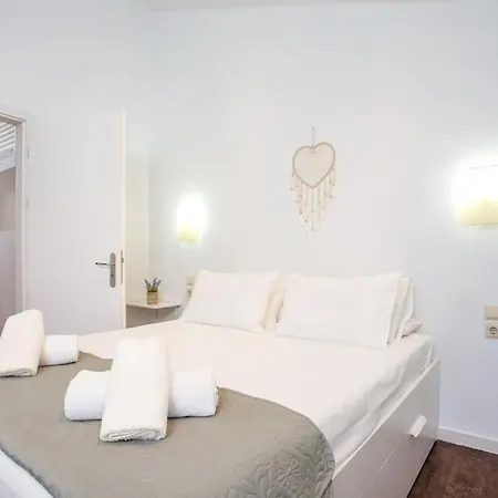 Holiday home Marina's House At Kazerma Reggina Is Located In A Quiet Neighborhood In Rhodos Center Rhodes City